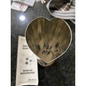 Pampered Chef Heart Bread Tube